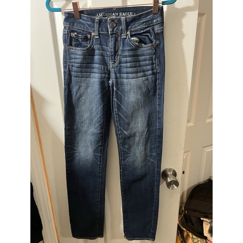 American Eagle Ladies Straight Super stretch Jeans Size 00
